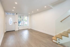 140 Bathurst ST TH10 Mls-12