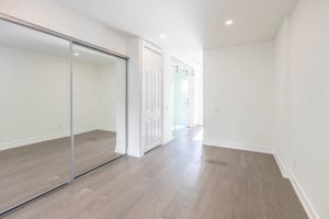140 Bathurst ST TH10 Mls-44