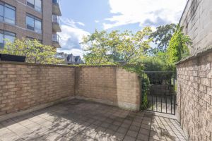 140 Bathurst ST TH10 Mls-55