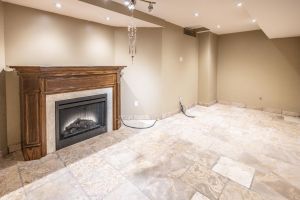 29 Mountcharles Cres Mls-39