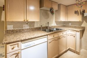 29 Mountcharles Cres Mls-40