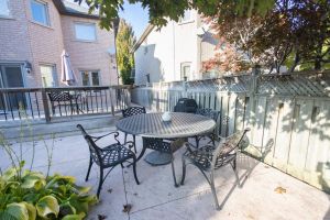 29 Mountcharles Cres Mls-58
