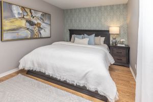 JA 1949 Pine Grove Ave Mls-20