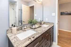 JA 1949 Pine Grove Ave Mls-31