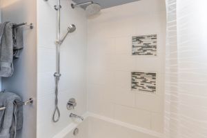 JA 1949 Pine Grove Ave Mls-32