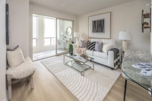 JA 25 Grenville St Unit 1010 Mls-12