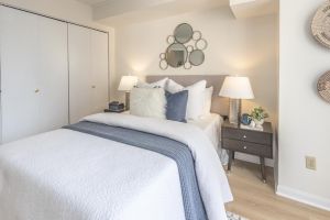 JA 25 Grenville St Unit 1010 Mls-25