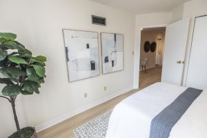 JA 25 Grenville St Unit 1010 Mls-26