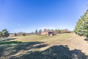 JA 3755 Simcoe St N Mls-105