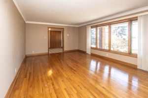 JA 3755 Simcoe St N Mls-22