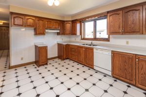 JA 3755 Simcoe St N Mls-32