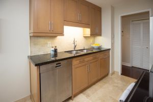 JA 75 Wynford Heights Cres Unit 2504 Mls-17